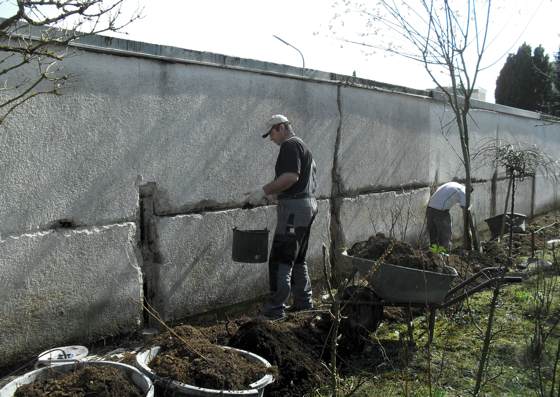 Bevor die Garage zusammenfällt